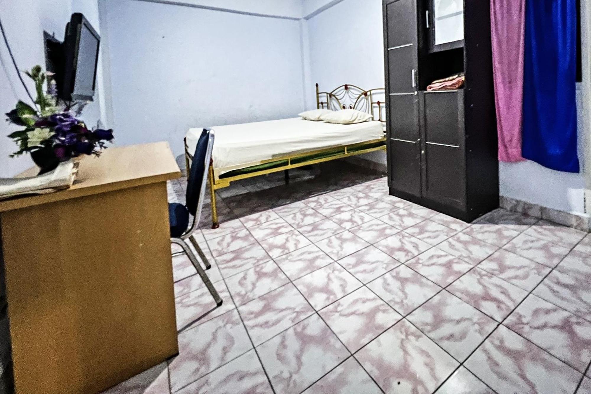 Oyo 91757 Surya Hotelneartaman Anggrek Pkk Watansoppeng Lalabata Ngoại thất bức ảnh