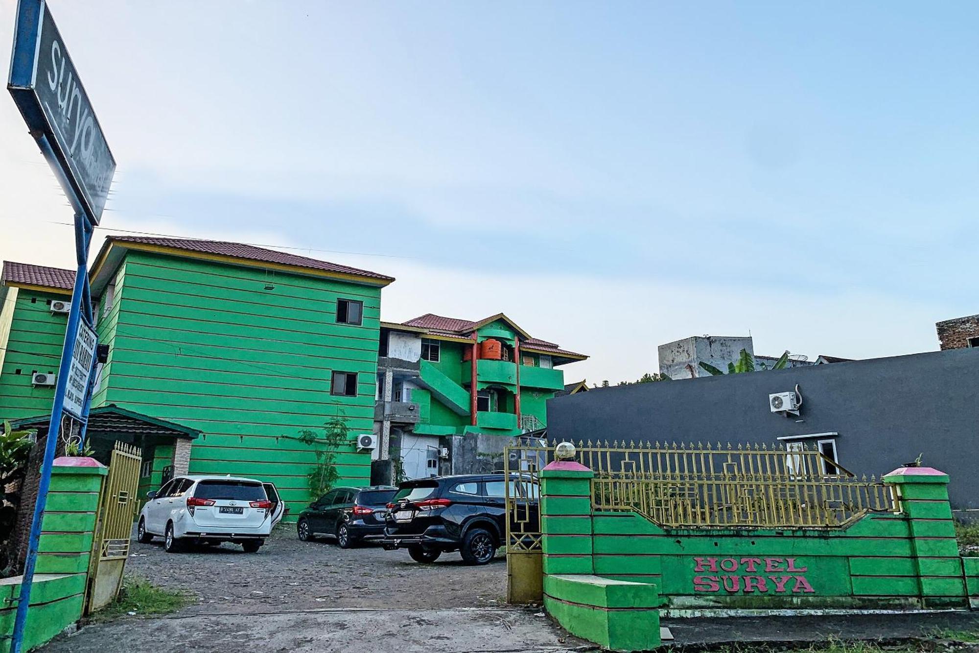 Oyo 91757 Surya Hotelneartaman Anggrek Pkk Watansoppeng Lalabata Ngoại thất bức ảnh