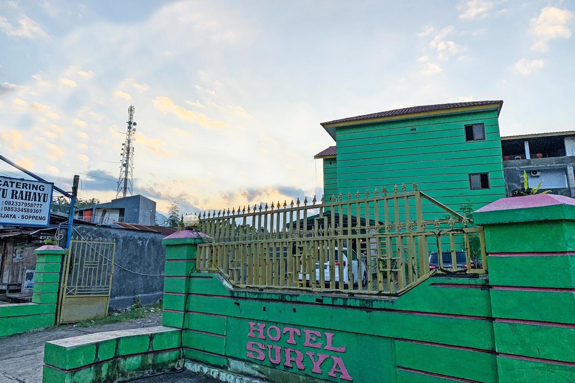 Oyo 91757 Surya Hotelneartaman Anggrek Pkk Watansoppeng Lalabata Ngoại thất bức ảnh